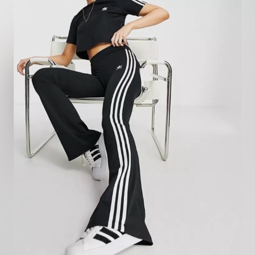 ADIDAS Flared Leggings NEW Kick Flare Black Tights Pants M fits 8 10 NWT IN1100